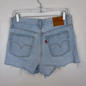 Levi's‎ Wedgie Short Light Wash Denim Jean Cut Offs Distressed Y2K Size 28 thumbnail 7