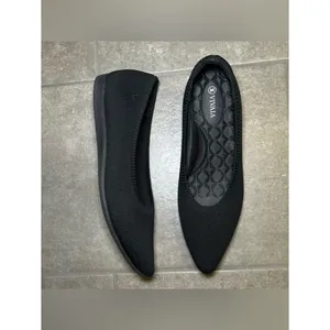 Vivaia Aria Walker Black Pointed Toe Knit Ballet Flats Women’s Shoe Size 11 thumbnail 2