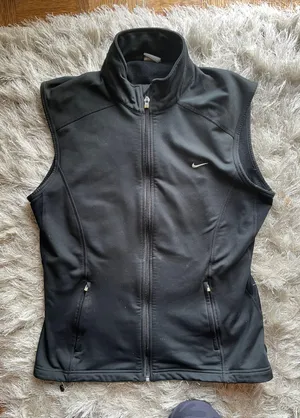 Nike Black  Vest thumbnail 1
