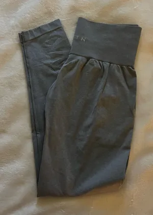 NVGTN leggings thumbnail 1