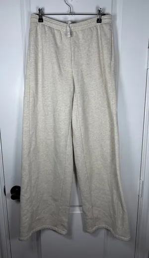 Vuori Performance Wide Leg Lounge Sweatpants Oatmeal Heather thumbnail 1