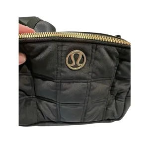 Lululemon Everywhere Belt Bag Women 1L Black Quilted Gold Hardware Fanny Pack thumbnail 3