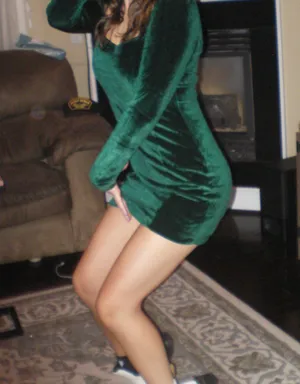 Velvet Green Dress thumbnail 5