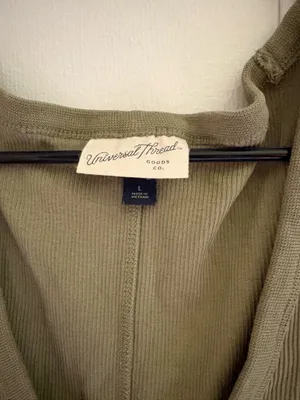 Universal Threads Tank thumbnail 2