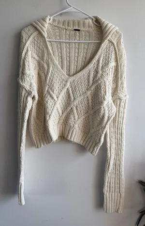 Free People Ivory Cable Knit Hooded V-Neck Cropped Sweater XS OB1234567 thumbnail 1