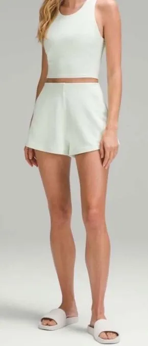Lululemon Ribbed Softstreme High-Rise Short 2" Kohlrabi Green Size 14 thumbnail 1