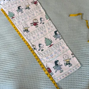 NWT Peanuts Pajama Set Womens Medium Snoopy Charlie Brown Lucy Sally Christmas thumbnail 13
