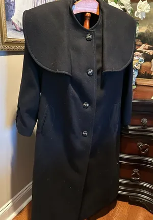 Vintage Classic Black Women’s Wool Coat with Oversized Collar Cape May fit Sz XL thumbnail 1