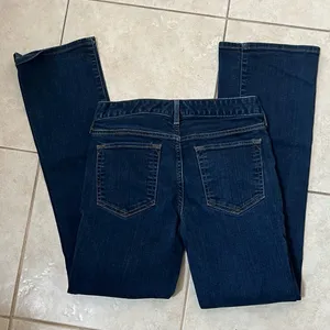 Eddie Bauer Women's Truly Straight Bootcut Jeans thumbnail 2