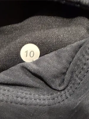 lululemon athletica Black‎ Studio Crop Capri Pants 10 thumbnail 8