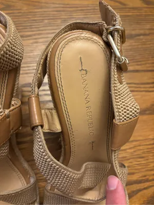 Banana Republic Beige Tan Woven Wedge Sandals thumbnail 2