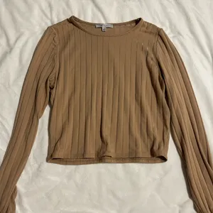 gaze Tan Ribbed Long-Sleeve Crewneck Top thumbnail 1