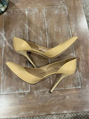 Gucci D’Orsay Patent Leather Pumps thumbnail 2