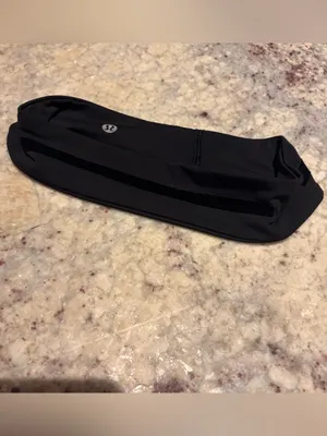 Lululemon headband thumbnail 3