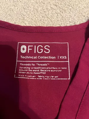 FIGS Scrubs Set thumbnail 4