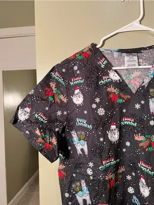 Cherokee Women's Sz Large Merry Whatever Scrub Top Gray V-Neck Holiday Christmas thumbnail 6
