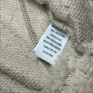 Southern Shirt Women’s Beige Half Zip Casual Sherpa Pullover Size‎ Medium thumbnail 8