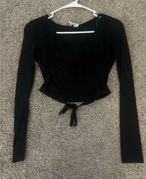 Princess Polly Cut-Out Long Sleeve Black thumbnail 1