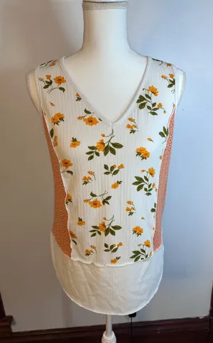 Ava James Womens Floral Mixed Media Ribbed V-Neck Tank Top White Orange Size M thumbnail 1