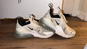 Nike Running Shoes Air Women’s Max 270 thumbnail 3