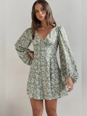 Fortunate One Garden Chic Mini Dress Green & White Floral. Voluminous Sleeves thumbnail 6