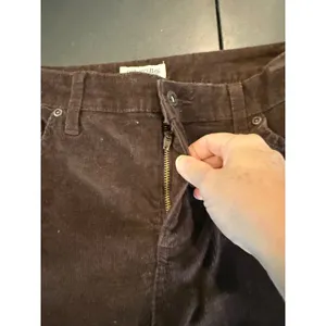 St. Johns Bay 8 Petite Corduroy Pants Brown‎ Straight Leg Button Flap Pocket thumbnail 3