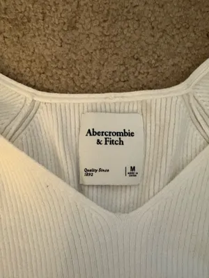 Abercrombie White Sweater thumbnail 3