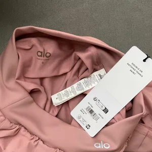 Alo Yoga Double Or Nothing Tennis Skirt Vintage Pink S thumbnail 4