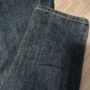 Rag & Bone Women’s Blue Wash Denim Skinny Jeans. thumbnail 3