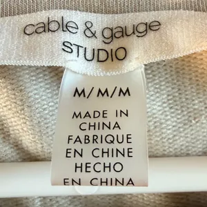 NEW Cable & Gauge Studio Size M Tan‎ Crew Neck Long Sleeve Sweatshirt Tan Size M thumbnail 3