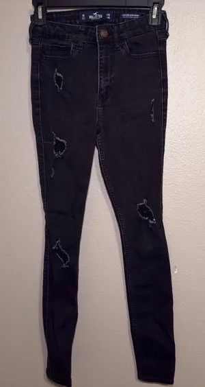 Hollister Distressed Skinny Jeans thumbnail 1