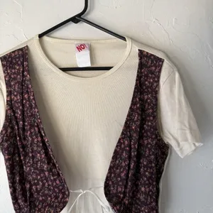 NO Boundaries Vintage 90s Large Ivory Cream Floral Vest Layered Cottagecore Boho thumbnail 2