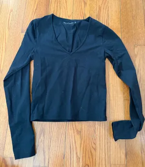 Abercrombie and Fitch Black V Neck Long sleeve size Xs thumbnail 1