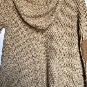 Abercrombie sweater with imitation Suede elbow patches thumbnail 7