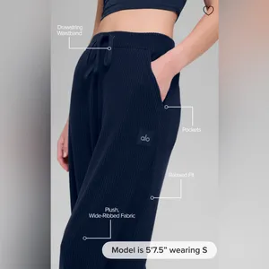 ALO Yoga NWT Muse Wide Leg Pants Navy Blue Size M thumbnail 3