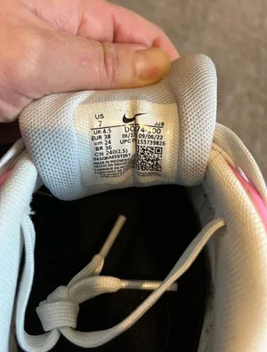 Nike Air Max - Women BRAND NEW thumbnail 5