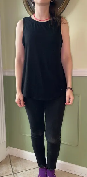 Black muscle tank top Size M thumbnail 1