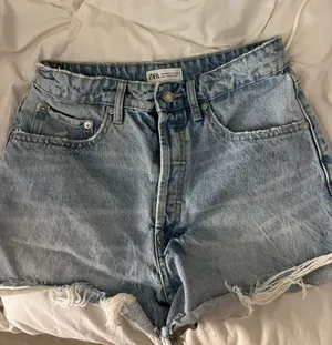 ZARA TRF High Rise Denim Shorts thumbnail 2