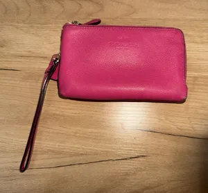 Coach Double‎ Corner Zip Pebble Leather Wristlet Dahlia - F64130 READ F thumbnail 1