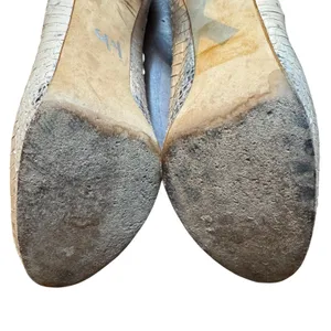 Stuart‎ Weitzman Shoes Womens Size 8.5 White Snake Print Round Toe Pumps LW11031 thumbnail 11