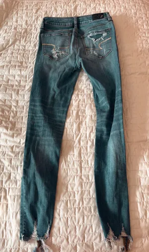 American Eagle Super Stretch High Rise Distressed Jegging Size 0 Regular thumbnail 2