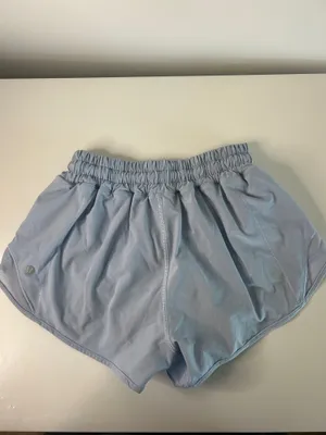 Lululemon Hot Shorts 2.5" Hot Low-Rise Lined thumbnail 2