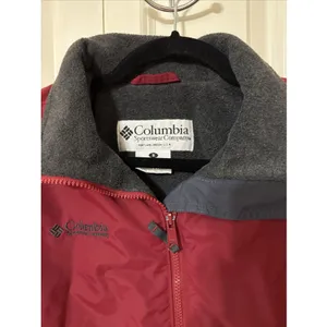 Vintage 1990's Women's Columbia Sportswear Maroon Jacket Sz Small. Fleece Lining thumbnail 2