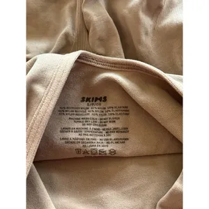 Skims Seamless Sculpt Mid Thigh Bodysuit Clay Size Small thumbnail 9