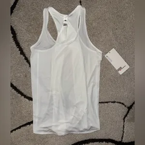 LULULEMON Essential Tank Top
Pleated thumbnail 4