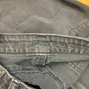 American Eagle Mom Straight‎ Distressed Jeans Washed Black Size 10 Regular Rip thumbnail 6