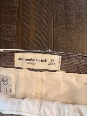 Abercrombie Mid Rise Belted Denim Mini Skort thumbnail 6
