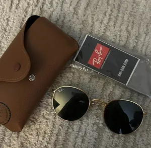 Ray-Ban Gold Frame Sunglasses with Black Lenses thumbnail 1