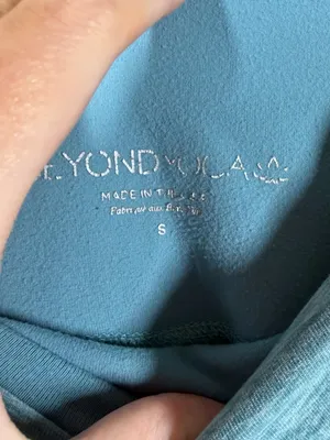 Beyond Yoga Women Leggings Sz S Light Blue Space Dye Caught In the Midi‎ Active thumbnail 3