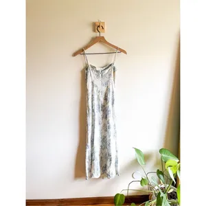 Reformation Light Blue Floral Midi Dress Size 0 thumbnail 6